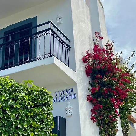 Vivenda Silvestre Family House * Albufeira