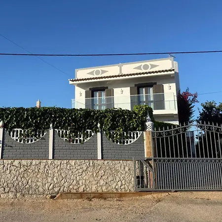 Villa Vivenda Silvestre *